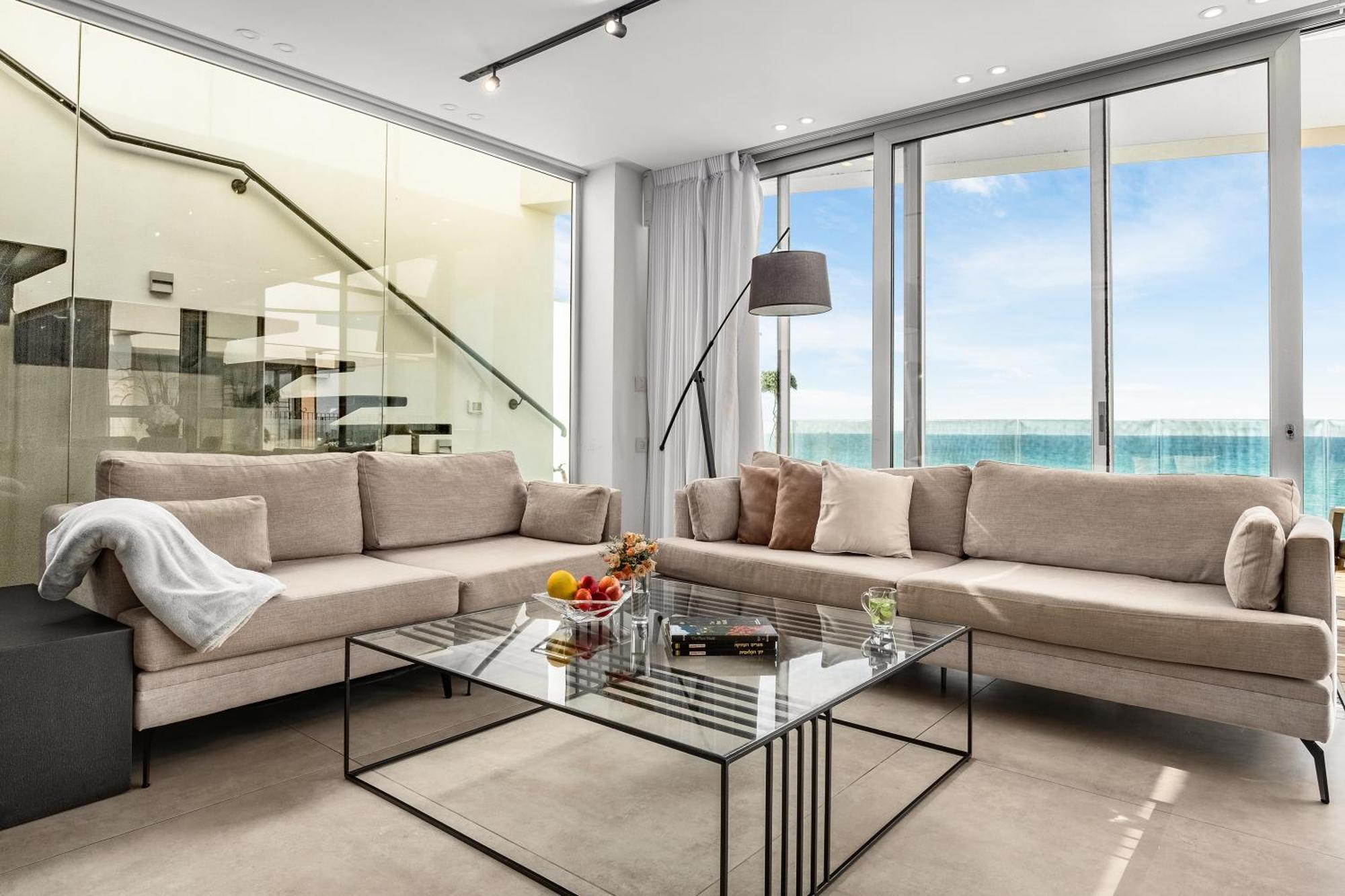 Penthouse 3Br + Roof Top + Parking - On The Beach Hajfa Zewnętrze zdjęcie