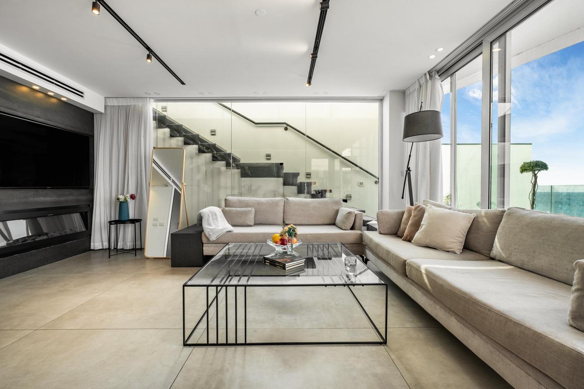Penthouse 3Br + Roof Top + Parking - On The Beach Hajfa Zewnętrze zdjęcie